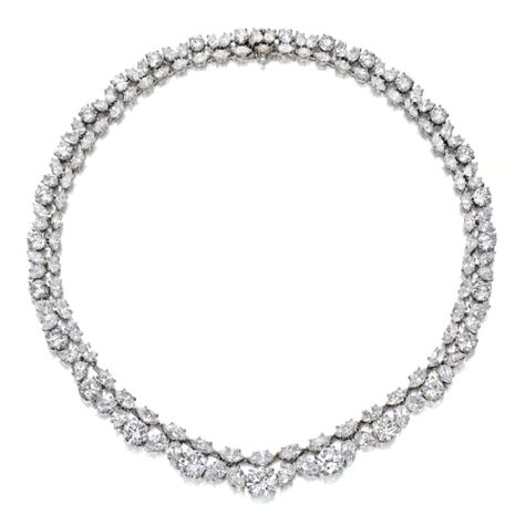 Harry Winston Jewelry, King Of Diamonds, White Diamond Jewelry, Diamond Circle Necklace, Tiaras Jewellery, Geek Jewelry, International Jewelry, Premier Designs Jewelry, Circle Diamond