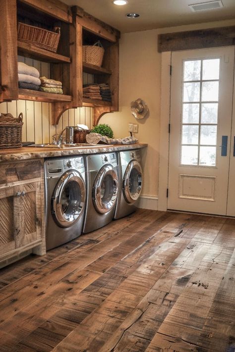 Farmhouse Laundry Room Ideas, House Laundry Room, Rustic Laundry Rooms, Ranch House Decor, Pantry Laundry, Dream Laundry Room, Mudroom Laundry Room, Laundry Room Layouts, Laundry Room Renovation