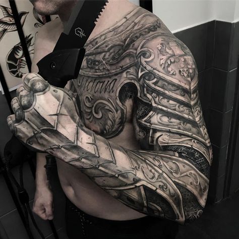 sleeve tattoo themes for men | Photo by (the.inked.society) on Instagram Armor Sleeve Tattoo, Tato Irezumi, Armour Tattoo, Biomech Tattoo, Shoulder Armor Tattoo, Armor Tattoo, Tattoo Themes, Marvel Tattoos, Biomechanical Tattoo