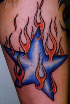 Blue Star Tattoo, Tattoo Flames, Traditional Tattoo Arm, Dallas Cowboys Tattoo, Tattoo Fire, Fire Tattoos, Fire Images, Filler Tattoos, Cowboy Tattoos