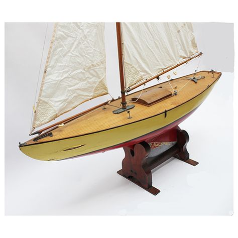 antique pond yacht Pond Boat, Model Sailboats, Model Boats Building, Sailboat Plans, Pond Yachts, Wooden Model Boats, Diy Fishing Lures, Model Boat Plans, Sailing Dinghy