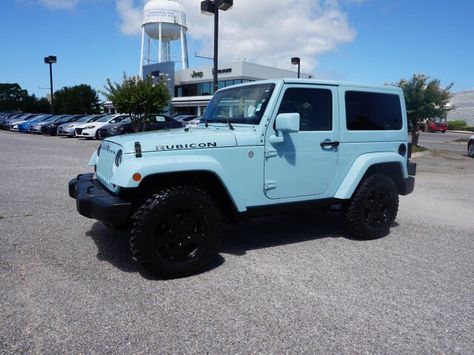 Dream car right her Four Door Jeep, Blue Jeep Wrangler, Bentley Mulliner, Auto Jeep, Jeep Baby, Blue Jeep, Car Wheels Rims, Dream Cars Jeep, Jeep Rubicon