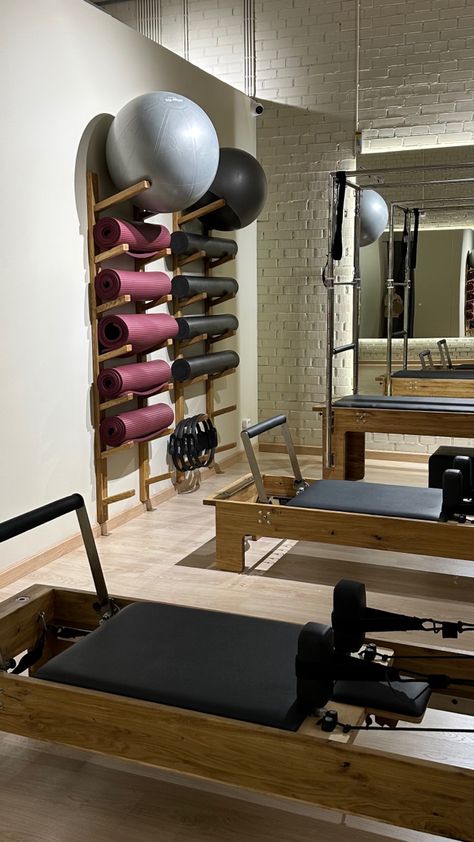 Exercise Studio Design, Pilates Design Studio, Tiny Gym Small Spaces, Pilates Interior Design, Pilates Reformer Studio Design, Pilates Studio Decor, Mat Pilates Studio, Pilates Studio Design Decor, Pilates Home Studio