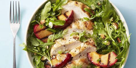 Chicken and Red Plum Salad - Healthy Chicken Dinners Plum Salad, Recipes Cheap, Salad With Chicken, Plum Recipes, Salads Recipes, Resep Salad, Healthy Chicken Dinner, Red Plum, Best Keto Diet