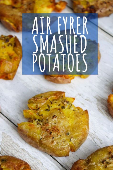 Easy Smashed Potatoes, Garlic Air Fryer, Air Fryer Smashed Potatoes, Potato Cake Recipe, Potatoes Air Fryer, Potato Cakes Recipe, Smashed Potatoes Recipe, Crispy Smashed Potatoes, Smashed Potatoes