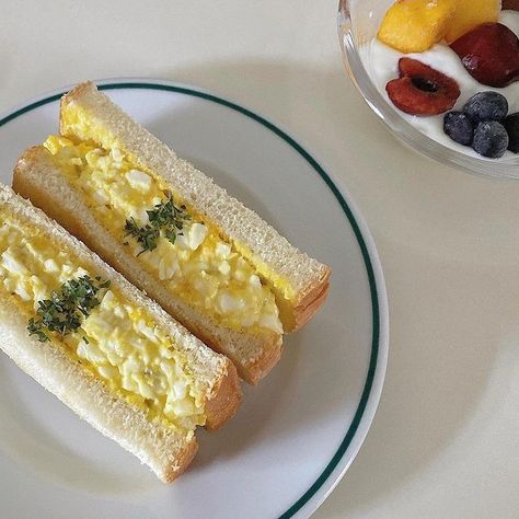 Egg Salad Sandwich Aesthetic, Egg Sandwich Aesthetic, Japanese Egg Sandwich, Sandwich Aesthetic, Japanese Egg, Egg Salad Sandwich, Winter Vacations, Egg Sandwich, Food L