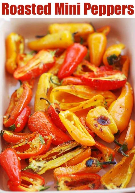 Tasty roasted mini peppers are tossed with olive oil, garlic and Parmesan, then quickly broiled until tender and just beginning to char. Roasted Mini Peppers, Roasted Red Peppers Recipes, Mini Peppers Recipes, Mini Bell Peppers, Sweet Pepper Recipes, Mini Peppers, Stuffed Peppers Healthy, Mini Sweet Peppers, Olive Oil Garlic