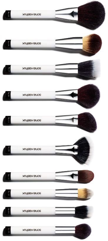 Sonia Kashuk Core Face Brushes Makeup Ideas Step By Step, Sonia Kashuk Brushes, Winged Eyeliner Makeup, Natural Smokey Eye, Sonia Kashuk, Makeup Organization Vanity, Makeup Brush Organization, Makeup Brush Storage, Makeup Quotes