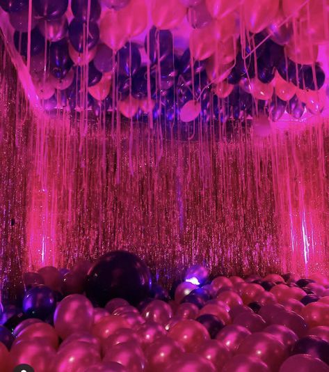 Birthday Party Decorations Euphoria, Prom Themes Euphoria, Pink Neon Birthday Party, Euphoria New Years Party, Pink Euphoria Party, Euphoria Party Decor, Sweet 16 Euphoria Theme, 18years Birthday, Euphoria Inspired Party