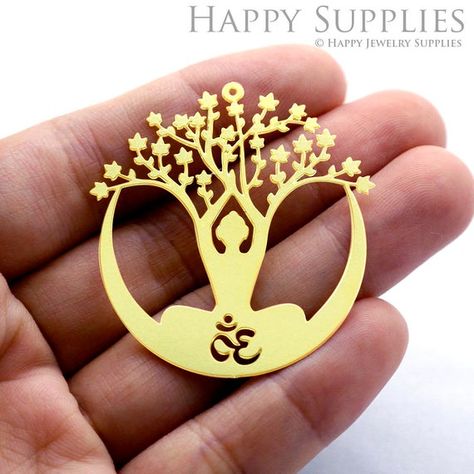 Tree Raw brass charms is pefect for making jewelry, necklace, Tree errings, Tree bracelet,Tree brooch.a) Quantity: 2 / 4 piecesb) Size: About 40X42mm c) Material: Raw Brass (Thick & Strong)d) Nickel Free, Lead Free & Cadmium Free▶▶▶ Please Notice: Some of Raw Brass Charm may contain uneven color since we have not done any polishing. Therefore, if you do not accept, please do not order. But you can choose 24K Golden or Silver Plated style to instead of raw brass color, because those are p Mdf Decor, Flute Drawing, Laser Cut Necklace, Laser Cut Wood Earrings, Om Charm, Necklace Tree, Happy Jewelry, Daily Wear Jewellery, Laser Cut Jewelry