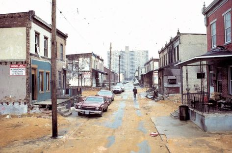 South Bronx (1970s) : UrbanHell The Bronx New York, Breathtaking Photography, Abandoned Buildings, New York Street, Architecture Plan, Urban Photography, Abandoned Places, White Photography, Bronx