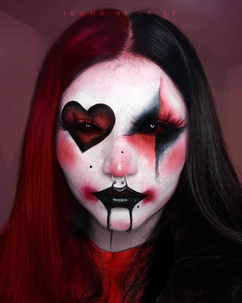 Creepy Beautiful Halloween Makeup, Halloween Make Up For Woman, Scary Mad Hatter Makeup, Clown Woman Makeup, Makeup Looks Characters, Clown Creepy Makeup, Scary Cute Clown Makeup, Makeup Character Ideas, Halloween Makeup Face Paint