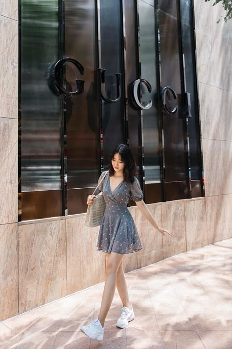 Dress And Chunky Sneakers, Dress Ootd Ideas, Dress With Chunky Sneakers, Korean Sneakers Outfit, Pose In Dress Instagram, Light Summer Korean, Chunky Sneakers Outfit Street Style, Flowy Dresses Casual, Flowy Clothes