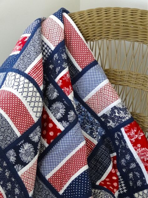 Patriotic Sewing, White And Blue Quilt, Blue Quilt Patterns, American Flag Quilt, Gingham Quilt, Flag Quilt, Blue Quilt, Quick Quilt, American Quilt