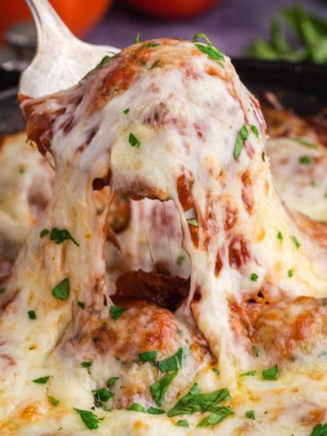 Leftover Meatball Recipes, Moist Meatballs, Meatball Parmesan, Best Marinara Sauce, Leftover Meatballs, Meatball Casserole, Marinara Sauce Recipe, Parmesan Meatballs, Turkey Meatball Recipe