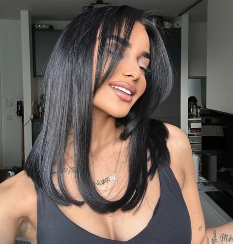 Cute Summer Haircuts: 25 Ideas for Women in Their 30s and 40s - Short to Long Hair Trends Black Lob With Bangs, Long Bob Hairstyles Black Hair, Layers In Short Hair Shoulder Length, Black Short Hair Layers, Black Hair Haircut Medium, Jet Black Hair Short, Hairstyles For 30 Year Old Women, Long Bob Dark Hair, Hair Medium Cut