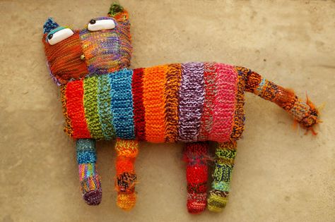 Patchwork Cat, Kat Haken, Rainbow Dog, Knitted Cat, Monster Dolls, Knitted Animals, Cat Doll, Cuddly Toy, Knitted Dolls