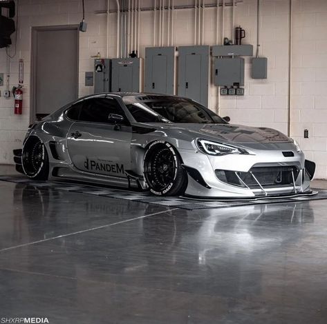 Subaru Brz Custom, Nissan Skyline R35, Modded Cars, Gt 86, Hyundai Genesis Coupe, Toyota Gt86, Drifting Cars, Pretty Cars, Super Bikes