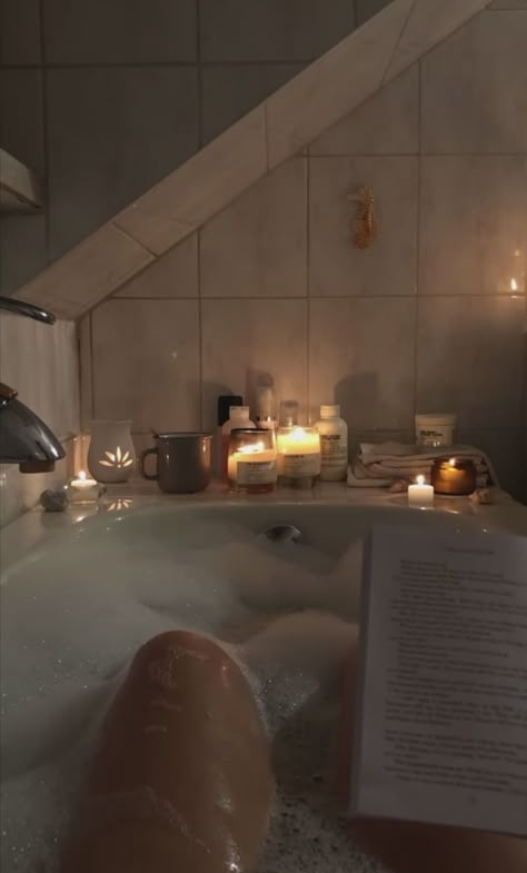 Night Bath Aesthetic, Cozy Shower Aesthetic, Night Shower Aesthetic, Bath Tub Aesthetic, Bathtub Aesthetic, Aesthetic Bath, Bath Aesthetic, Shower Rooms, Life Vision Board