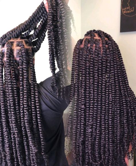 African Stylist  🇱🇷👸🏿🌍 on Instagram: “Book under Large Passion Twist. This style is so pretty and Super LIGHT. Prices, Availability and to Book simply click link in Bio.…” Large Spring Twists, Large Passion Twists, Afro Twists, Twist Braid Tutorial, Braid Types, Weave Ideas, David Beckham Hairstyle, London Hair, Spring Twist Hair