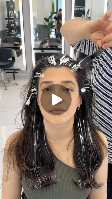 Brush Light Hair, Hair Contouring Brunette, Coffee Hair Color, Lady Bob, Balayage Hair Tutorial, Ideas De Pelo, Short Haircuts For Ladies, Hair Contouring, Coffee Hair