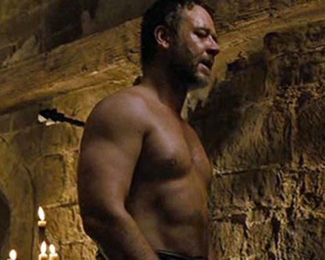 Russell Crowe Gladiator, Hugh Jackman Shirtless, Russel Crowe, Russell Crowe, Hottest Male Celebrities, Steven Spielberg, Hugh Jackman, Robin Hood, Cool Items