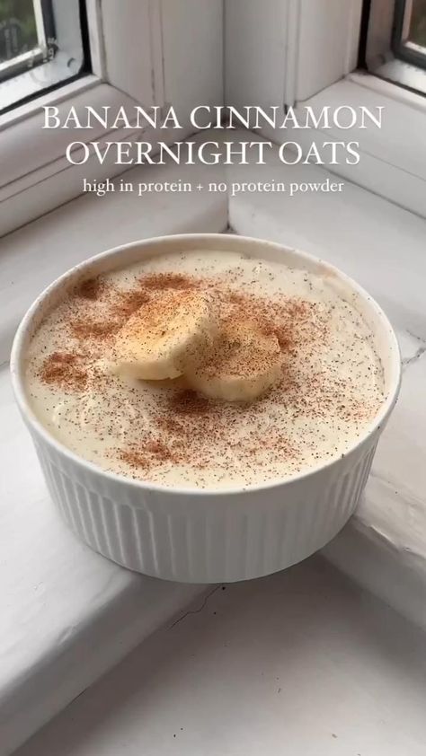 Oats Water, Cinnamon Overnight Oats, Makanan Rendah Kalori, Oat Recipes Healthy, Resep Smoothie, Overnight Oats Recipe Healthy, Banana Slices, Cinnamon Oatmeal, Resep Diet