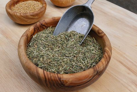 Herbs de Provence (Make your own) Herb De Provence Recipe, Herbs Of Provence, Mediterranean Cooking, Mediterranean Spices, Mediterranean Diet Meal Plan, Mediterranean Living, Help Digestion, Herbs De Provence, How To Dry Rosemary