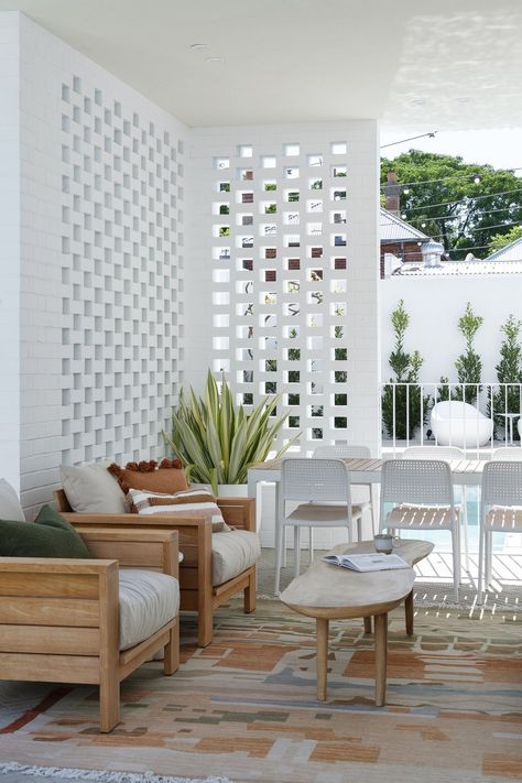 Miami Backyard, Breeze Block Wall, White Patio, Breeze Blocks, Outdoor Lounge Area, White Palette, Outdoor Living Design, Lounge Area, Balcony Design