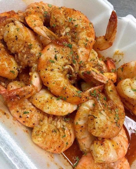 Tasty soul food recipes 😋 USA Version👑 | Honey Garlic Shrimp 🔥🤤 | Facebook Honey Garlic Shrimp, Soul Food Recipes, Grilled Shrimp Recipes, Stay Hungry, Soul Food Dinner, Valentine Dinner, Food Babe, Food Therapy, Fun Foods