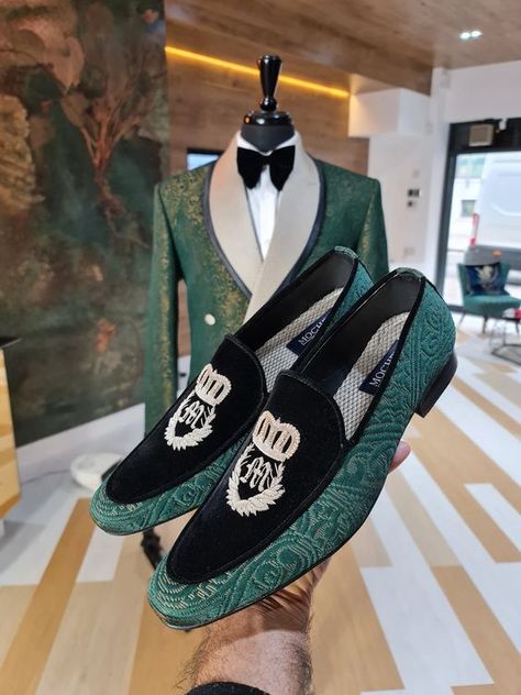 SHOES Mochee Kent, Black Shoes Men Casual, King Shoes, Stylish Men Wear, Gents Shoes, Stylish Mens Suits, Black Shoes Men, Black Men Fashion Swag, Gentleman Shoes