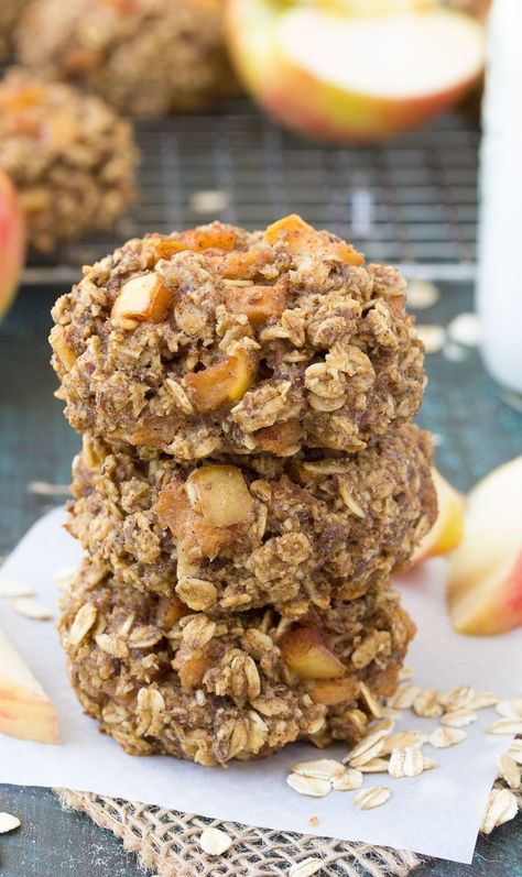 Apple Pie Breakfast, Healthy Apple Pie Oatmeal, Apple Recipes Easy Healthy, Gluten Free Apple Recipes, Pie Breakfast, Soft Oatmeal Cookies, Best Apple Recipes, Apple Pie Oatmeal, Healthy Apple Pie