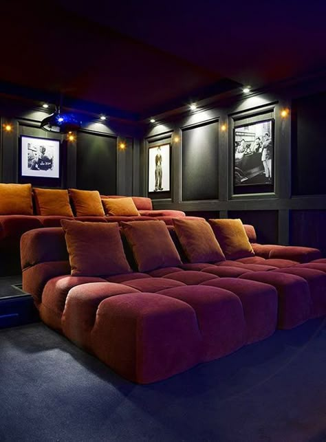 Theatre Basement Ideas, Basement With Theater Room, Theater Room Lights, Basement Cinema Room Ideas, Cinema Home Room, Home Theater Sofas, Sweet Room Hotel, Theatre Room Couch, Family Cinema Room