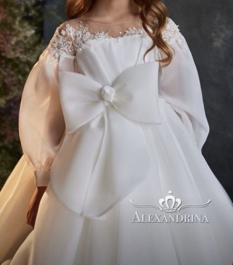 Flower Girl Dress Patterns, Girl Frock Design, Flower Girl Dress Pattern, Designer Flower Girl Dresses, Girls First Communion Dresses, Girl Frock, Blush Flower Girl Dresses, Royalty Dress, Girls Communion Dresses