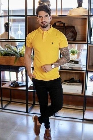 Yellow Polo Shirt Outfit Men, Polo Tshirt Men Outfit, Formal Fashion Outfits, Polo Outfit Men, Polo Shirt Outfit Men, Polo T Shirts For Men, Elegant Wardrobe, Polo Shirt Outfits, Yellow Polo Shirt