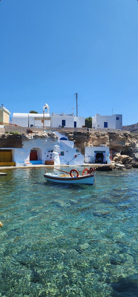 Milos Greece Aesthetic, Mexico Vacation Aesthetic, You Photo, Life In Greece, Travelling Photos, Greece Milos, Greece Vibes, Greece Aesthetics, Greece Photos