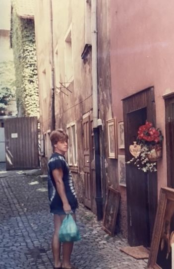 Summer Aesthetic Teenage, Balkan Summer, Italy Summer Aesthetic, 1980s Aesthetic, Film Polaroid, European Summer Aesthetic, Polaroid Photography, European Aesthetic, Italy Summer