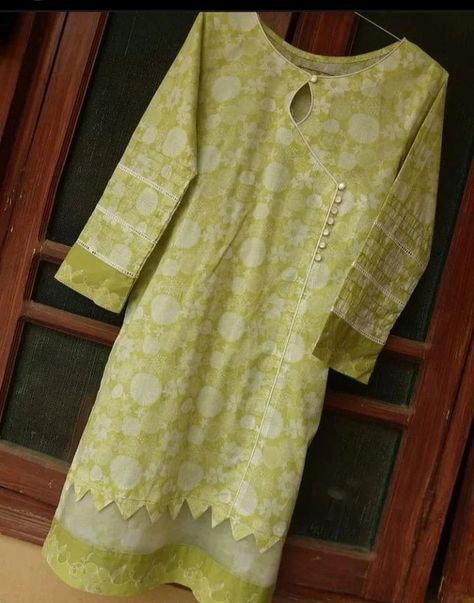 Women Trousers Design, Lace Blouse Design, Simple Frock Design, Stylish Kurtis Design, Fashion Week Outfit, Latest Dress Design, Designer Kurti Patterns, Neck Designs For Suits, Kurti Designs Latest