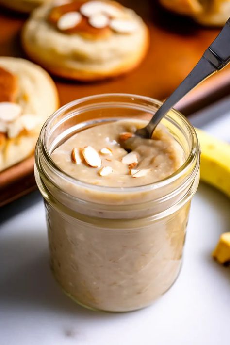 Bourbon Banana Butter Bourbon Banana Butter, Banana Recipes No Butter, Canning Granny, Banana Butter, Homemade Jelly, Nature's Bounty, Ripe Bananas, Banana Recipes, Jams & Jellies