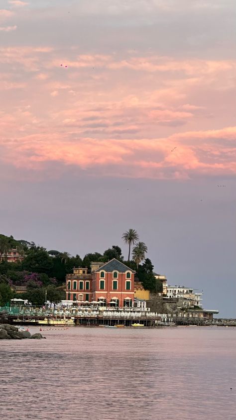 Villa Porticciolo in Rapallo, Italy (via giuliabeernardii's IG Story) - July 3, 2024 Rapallo Italy, July 3, Ig Story, Villa, Italy