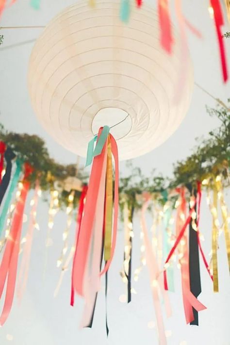 10 Paper Lanterns to Make Any Wedding Venue More Fun - Brit + Co Lanterns Paper, Pink Texas, Ikea Wedding, Balloons Blue, White Paper Lanterns, Paper Lanterns Wedding, Hanging Paper Lanterns, Round Paper Lanterns, Rustic Wedding Decorations