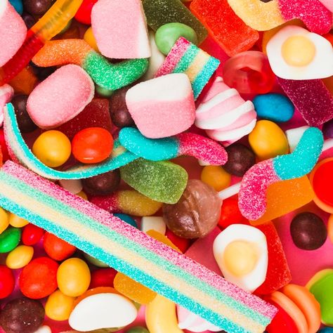 Different type of colorful sweet candies | Free Photo #Freepik #freephoto #pattern #food #candy #colorful Candy Photography, Candy Kit, Types Of Candy, Pastel Candy, Sleepover Food, Jello Recipes, Food Patterns, Sugar Candy, Sour Candy