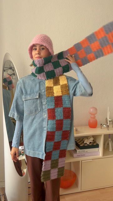 Crochet Fun Scarf, Colorful Crochet Scarf, Checked Crochet, Crochet Scarf Checkered, Crochet Sweater Patchwork, Checkered Scarf Crochet, Wearable Crochet Projects, Chunky Yarn Knitting Patterns, Gen Z Crochet