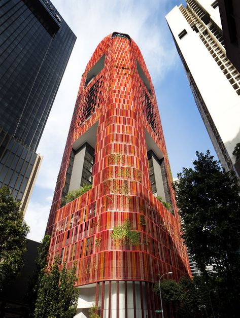 Oasis Hotel, downtown, Singapore. WOHA architects designed a red tower filled with green creepers Woha Architects, Singapore Museum, Oasis Hotel, Mega City, Singapore Hotels, Modern Architects, Hotel Building, Plant Covers, Central Business District