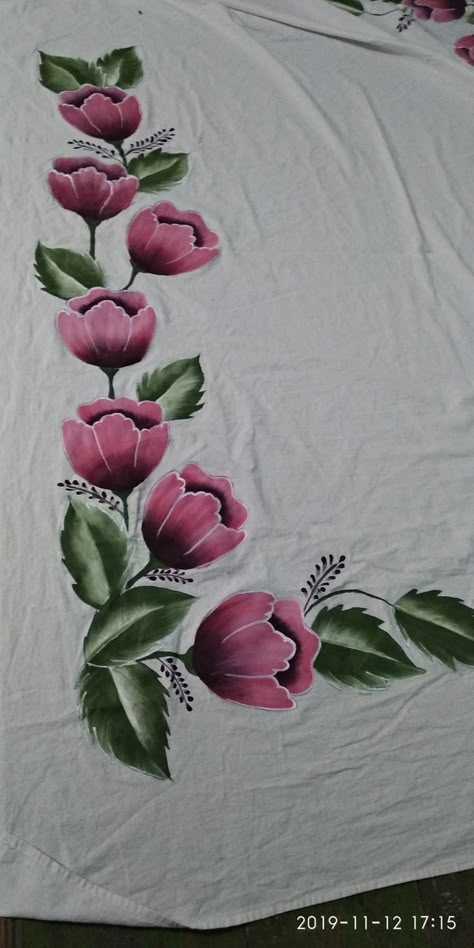 Bedsheets Painting Designs, Fabric Painting Designs For Kurtis Unique, Hand Painted Bedsheets Designs, Bedsheet Painting Designs, Butterfly Wall Art Diy, Realistic Flower Drawing, Bed Sheet Painting Design, Fabric Colour Painting, Beginner Photographer