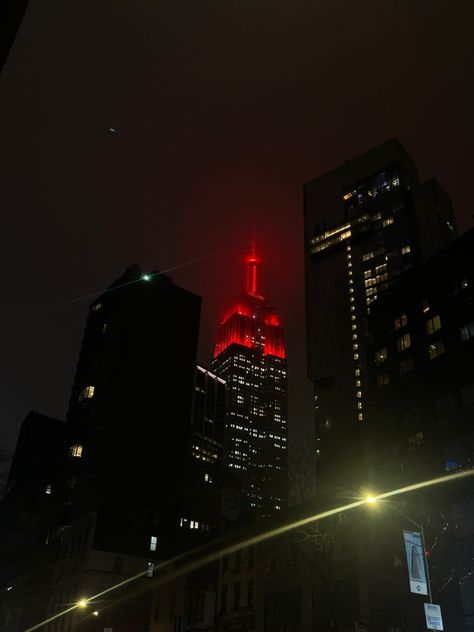 Red Aura, City Lights At Night, Nyc Night, Red And Black Wallpaper, Red Street, Dark Red Wallpaper, Building Aesthetic, Light Aesthetic, Aesthetic Music