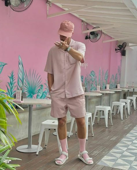 Pink Clothes Aesthetic Men, Barbie Theme Outfits Men, Mens Barbie Outfit, Ken Outfit Ideas For Men, Pink And White Outfit Men, Pastel Male Outfits, Pink Outfit Men, Pink Festival Outfit, Pastel Colors Fashion