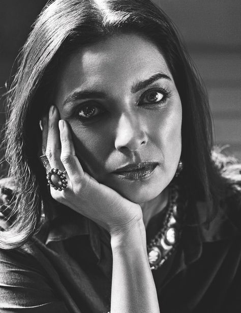 Poetic Illustration, Author Photos, Jhumpa Lahiri, Indian Coffee, Professional Headshots Women, Royal Indian, Headshots Women, Women Writers, New Language