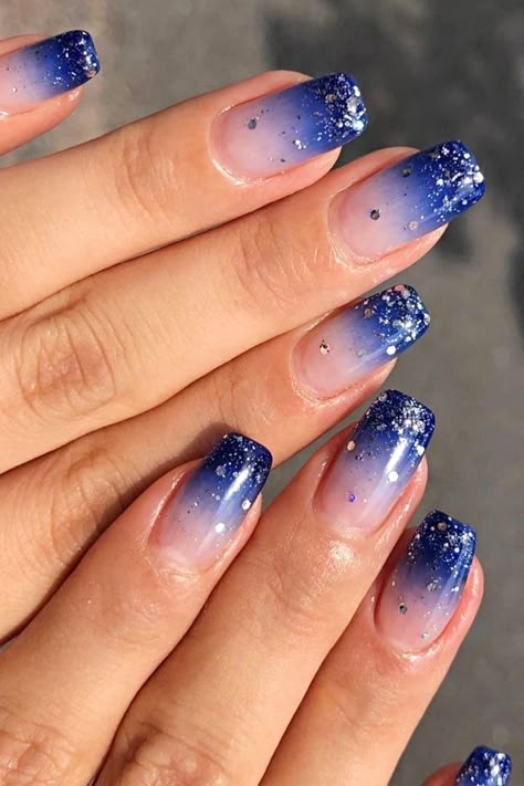 Nail Art Bleu, Ombre Nail Colors, Orange Ombre Nails, Red Ombre Nails, Faded Nails, Purple Ombre Nails, Blue Ombre Nails, Royal Blue Nails, Blue Glitter Nails