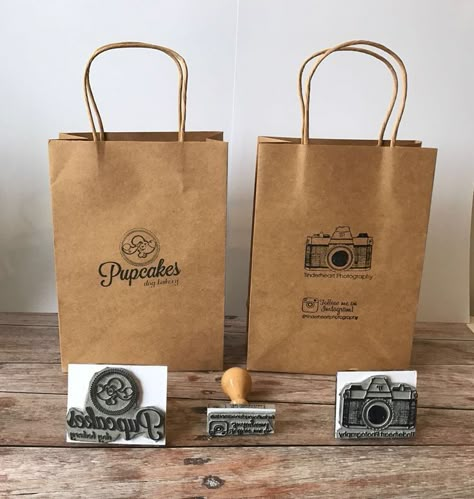 Paper Bags Ideas Design, Stamped Paper Bags, Printing On Paper Bags, Paper Bag Packaging Ideas, Luxury Paper Bag, Packaging Stamps, Custom Paper Bags, Paper Bag Design, Packaging Ideas Business